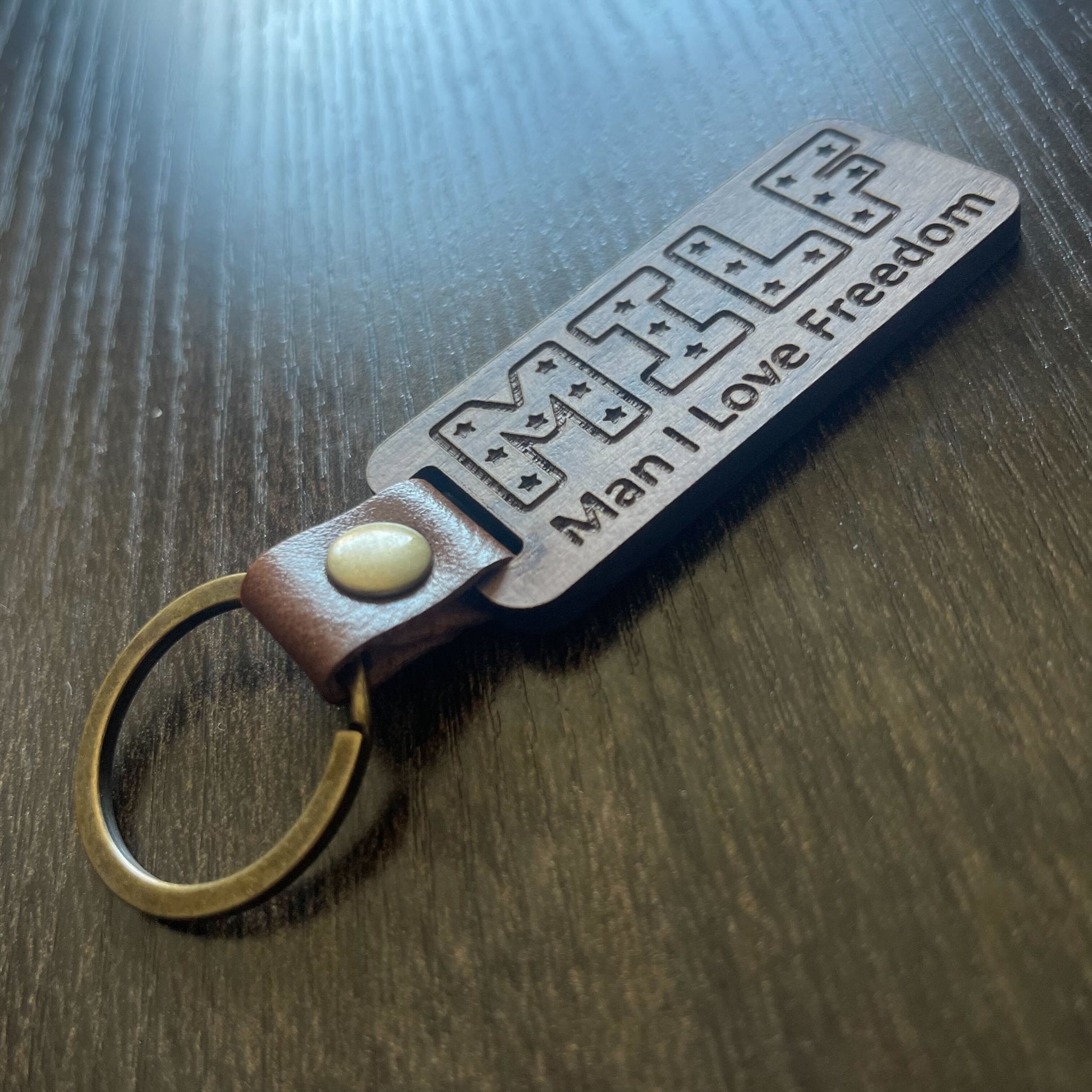 Man I Love Freedom - Wooden KeychainCustomly Gifts