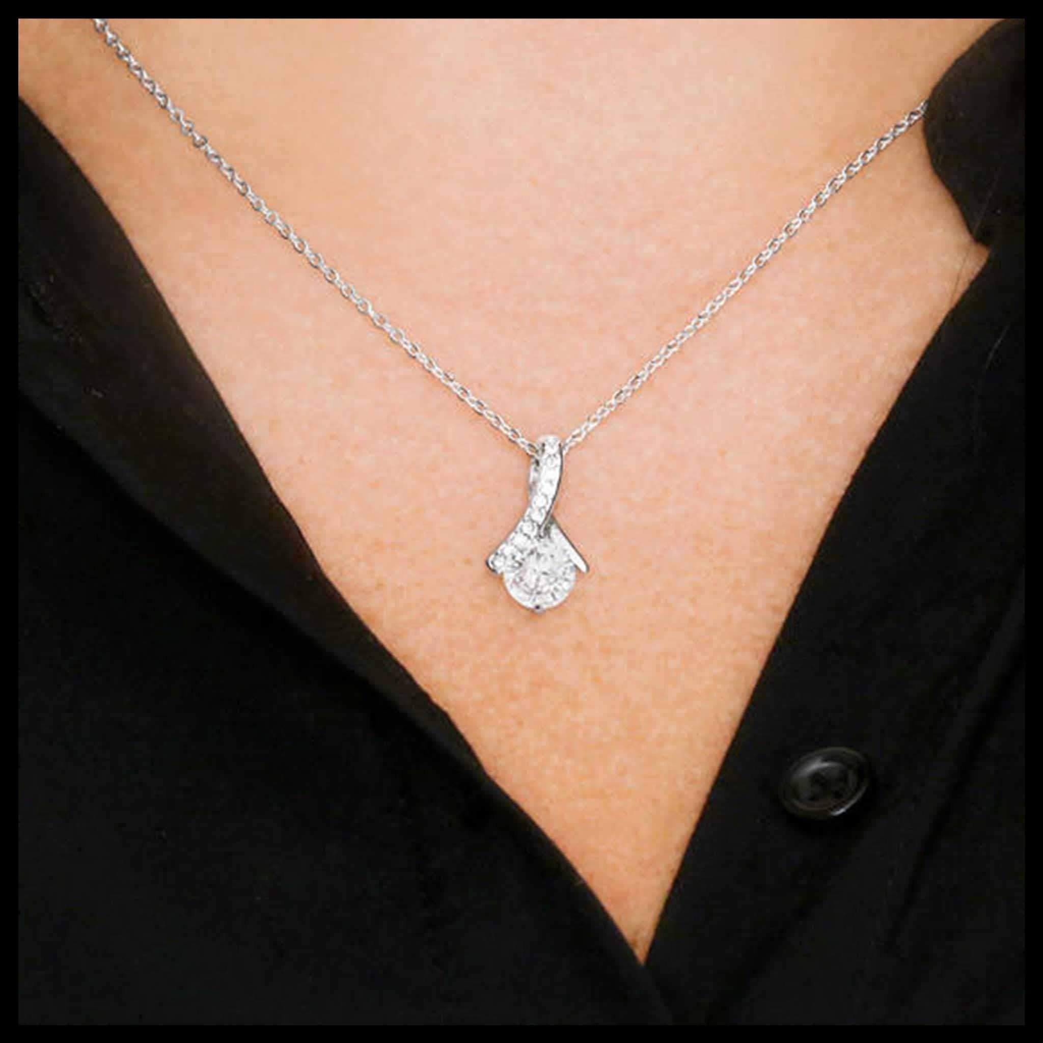 Alluring Beauty Necklace | Customly Gifts