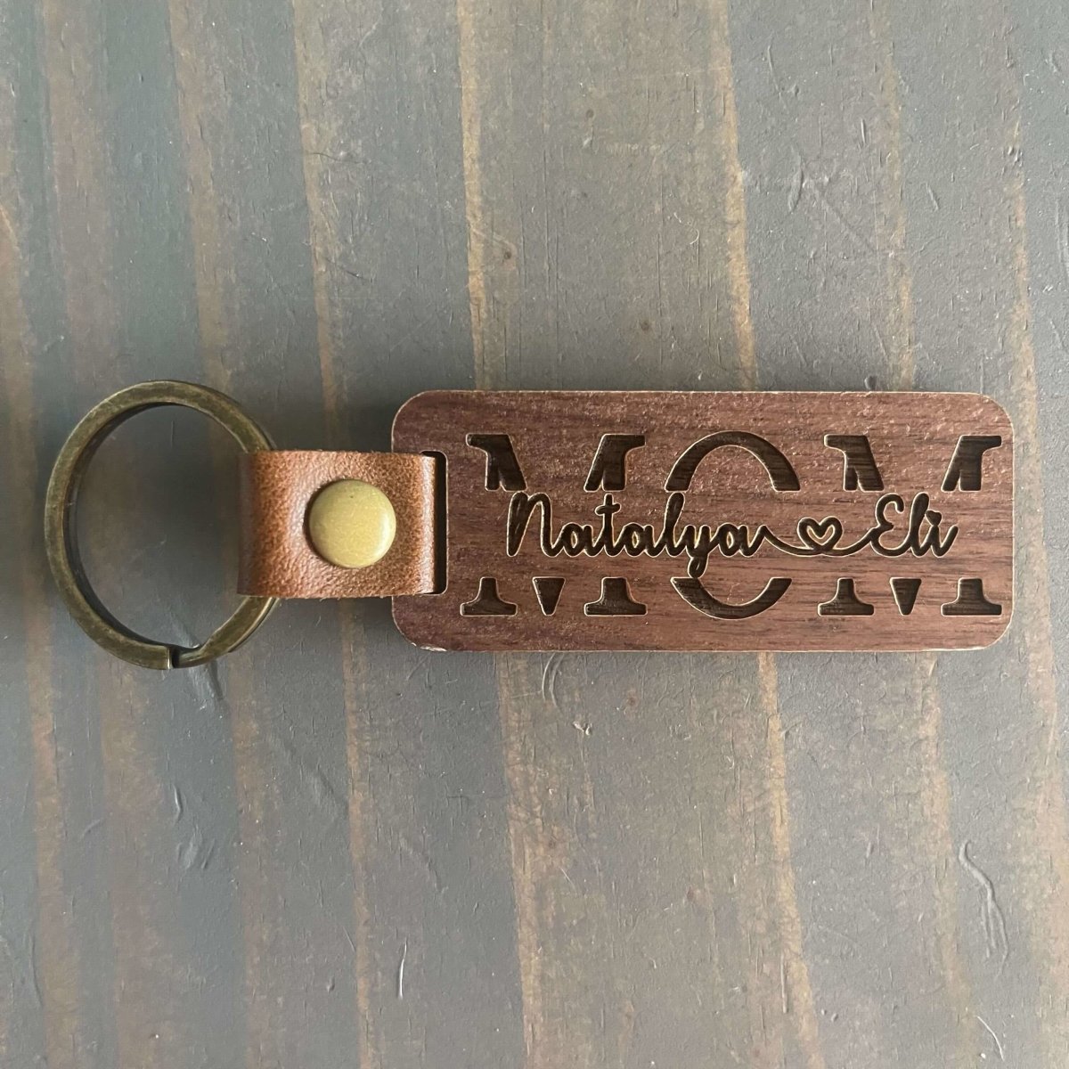 For Mom Split Name Personalized Premium Walnut KeychainCustomly Gifts